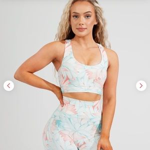 Solar sports bra- island paradise. Buff-bunny, small. NWT.